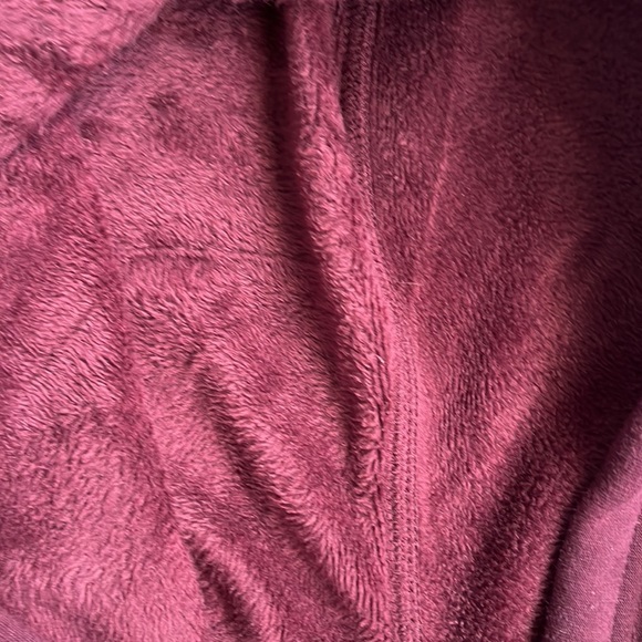 Cropped Guess Hoodie - Picture 2 of 2